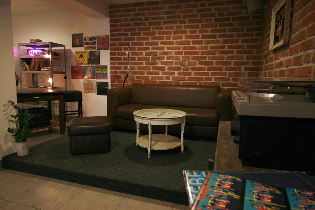 Pozitiv Hostel Zágráb Kültér fotó
