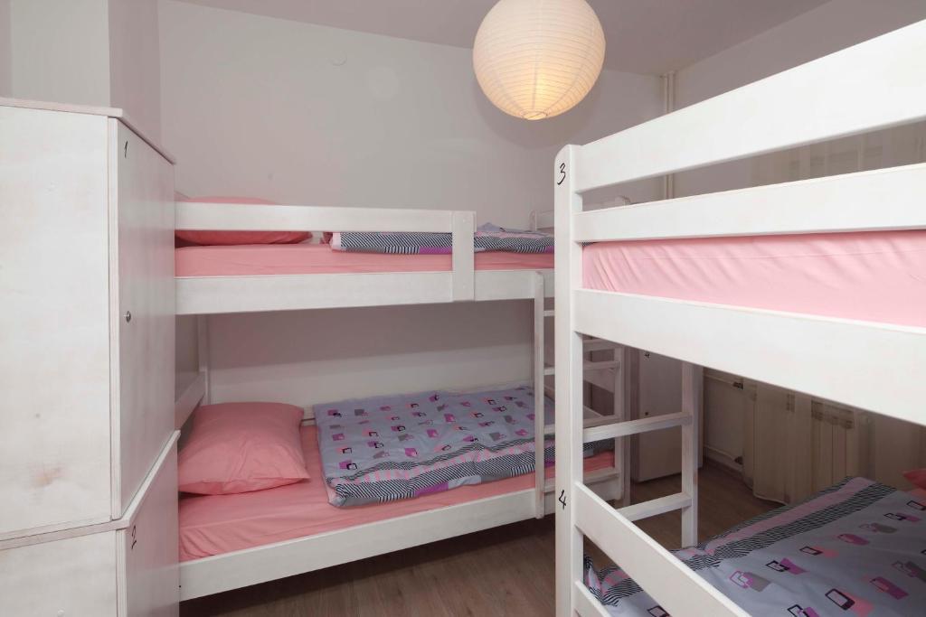 Pozitiv Hostel Zágráb Szoba fotó