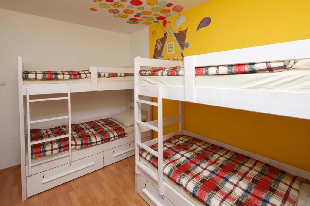 Pozitiv Hostel Zágráb Szoba fotó