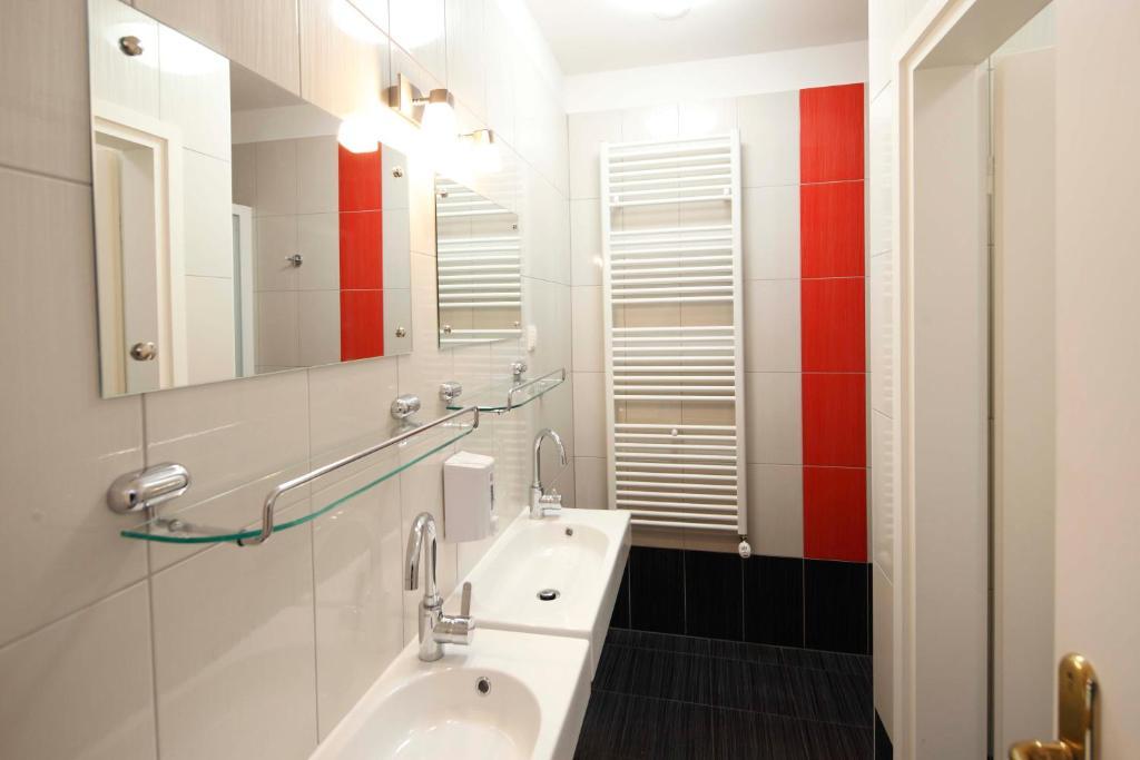 Pozitiv Hostel Zágráb Szoba fotó